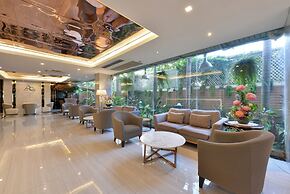 Three Seasons Bangkok