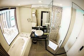 Halong Palace Hotel