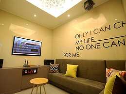 Club Hotel