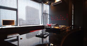 Club Hotel