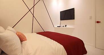 Club Hotel