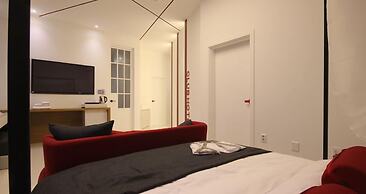 Club Hotel