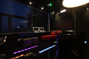 Club Hotel