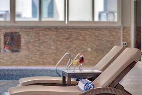 Lotus Grand Hotel