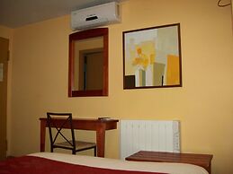 Hostal Restaurante Puerta del Alcázar