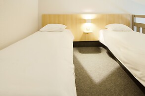B&B HOTEL CHARTRES Le Forum (1)