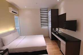 The V Hotel