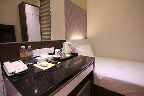 The V Hotel