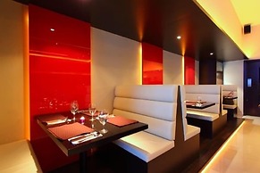The V Hotel