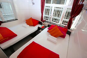 Canada Hotel