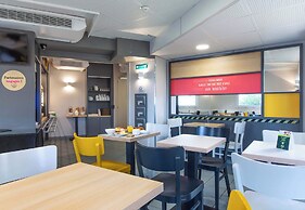 B&B HOTEL Blois Sud Vineuil