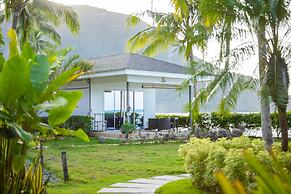 Cadlao Resort & Restaurant
