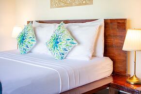 Cadlao Resort & Restaurant