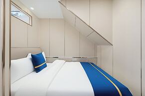 Louidon Mega Duplex Apartment - Beijing Rd