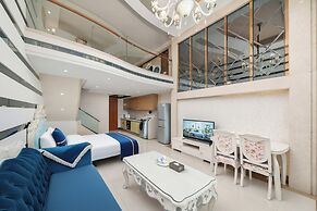 Louidon Mega Duplex Apartment - Beijing Rd