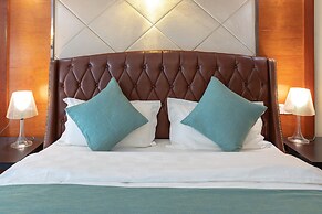 Louidon Mega Duplex Apartment - Beijing Rd