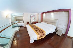 Louidon Mega Duplex Apartment - Beijing Rd