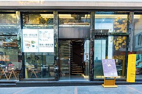 Louidon Mega Duplex Apartment - Beijing Rd