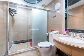 Louidon Mega Duplex Apartment - Beijing Rd