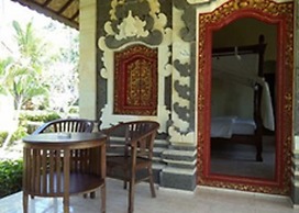 Coral Bay Bungalow
