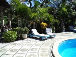 Coral Bay Bungalow