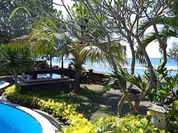 Coral Bay Bungalow