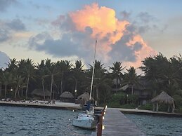 Xanadu Island Resort