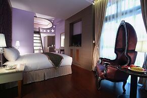 Aleex Villa