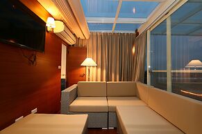 Aleex Villa