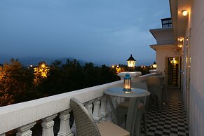 Aleex Villa