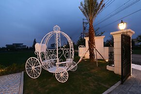 Aleex Villa