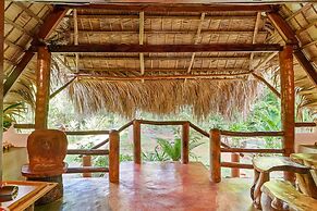 CHALET TROPICAL Hotel & Pool Bar Restaurant