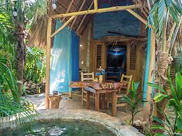 CHALET TROPICAL Hotel & Pool Bar Restaurant