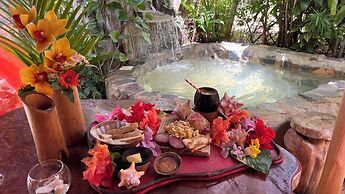 CHALET TROPICAL Hotel & Pool Bar Restaurant