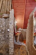 CHALET TROPICAL Hotel & Pool Bar Restaurant