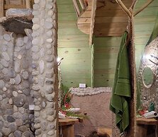 CHALET TROPICAL Hotel & Pool Bar Restaurant
