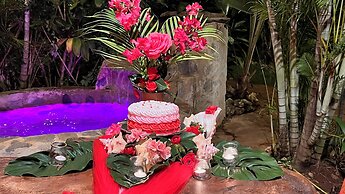 CHALET TROPICAL Hotel & Pool Bar Restaurant