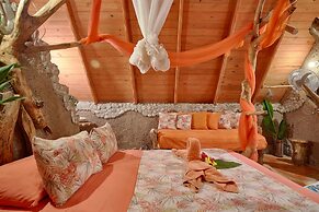 CHALET TROPICAL Hotel & Pool Bar Restaurant