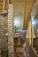 CHALET TROPICAL Hotel & Pool Bar Restaurant