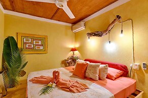 CHALET TROPICAL Hotel & Pool Bar Restaurant