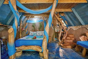 CHALET TROPICAL Hotel & Pool Bar Restaurant
