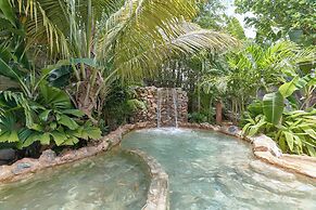 CHALET TROPICAL Hotel & Pool Bar Restaurant