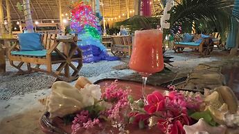 CHALET TROPICAL Hotel & Pool Bar Restaurant