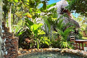 CHALET TROPICAL Hotel & Pool Bar Restaurant
