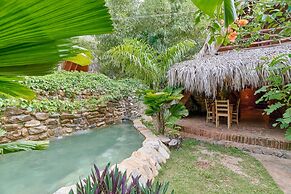 CHALET TROPICAL Hotel & Pool Bar Restaurant
