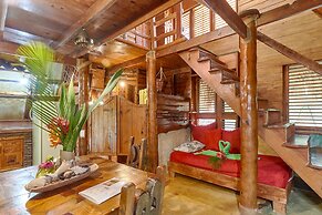 CHALET TROPICAL Hotel & Pool Bar Restaurant
