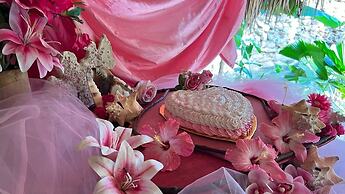 CHALET TROPICAL Hotel & Pool Bar Restaurant