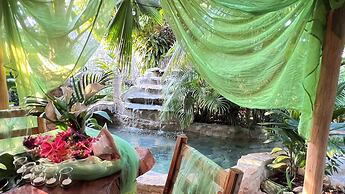 CHALET TROPICAL Hotel & Pool Bar Restaurant