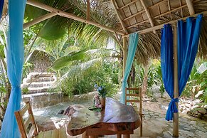 CHALET TROPICAL Hotel & Pool Bar Restaurant