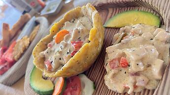 CHALET TROPICAL Hotel & Pool Bar Restaurant